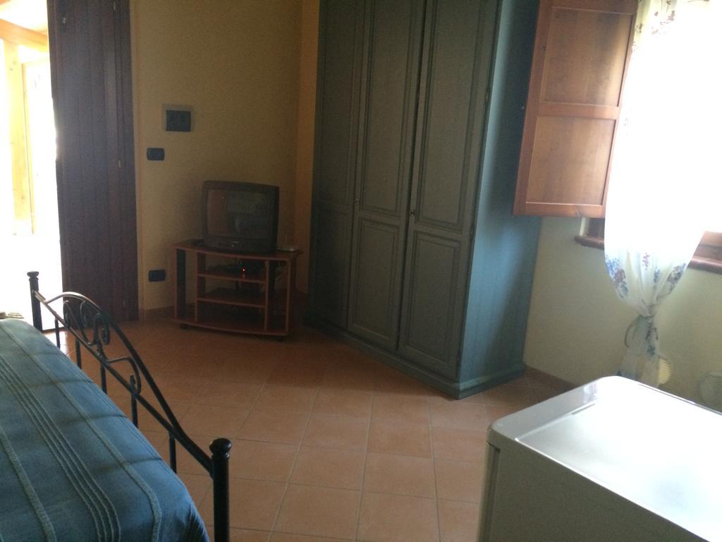 Societa Agricola Mg Florplant Βίλα Francavilla Marittima Δωμάτιο φωτογραφία